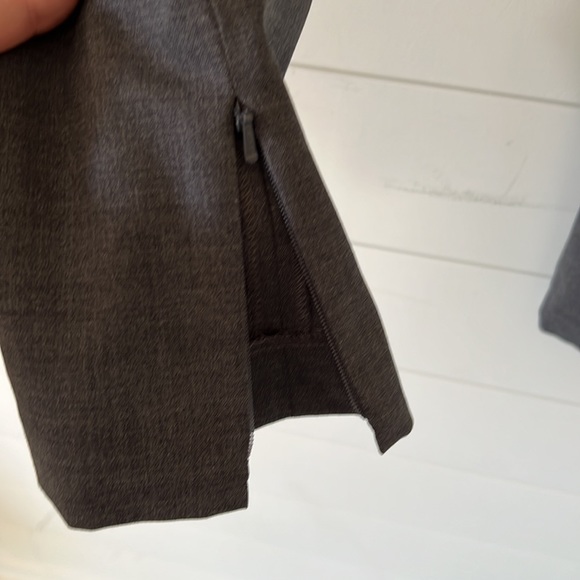 Vince Size 10 woman cool wool blend pants with leather trim and ankle zip - Picture 8 of 13